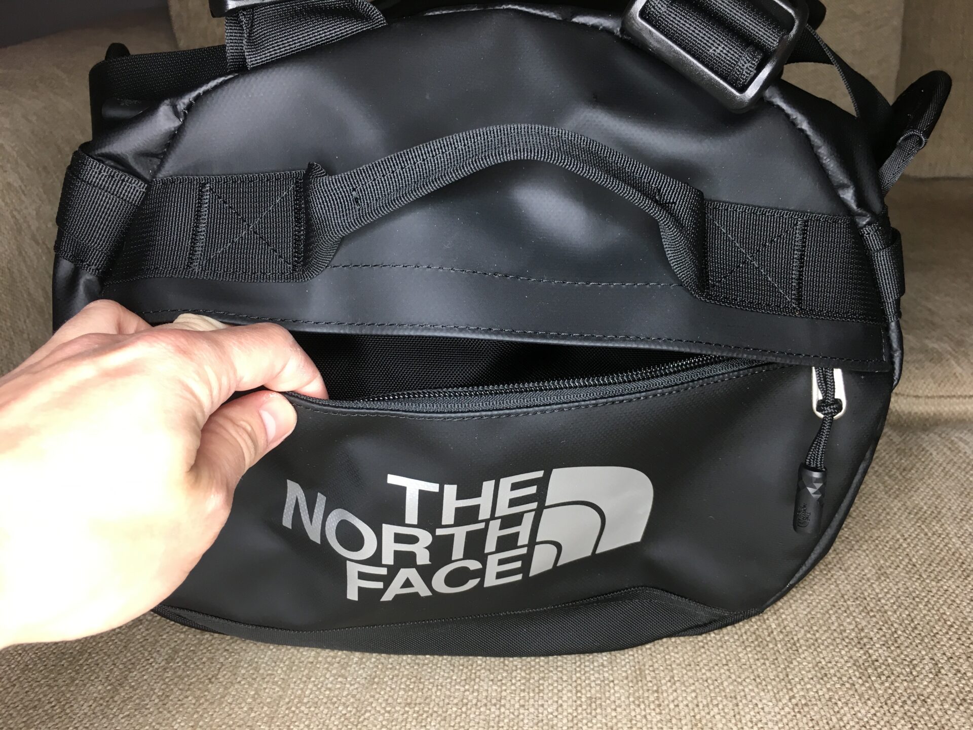 The North Face BASE CAMP DUFFEL Small Bag Review - Growth Evolution ...